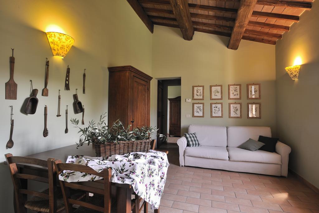 Cenerente Agriturismo Il Corniolo חדר תמונה