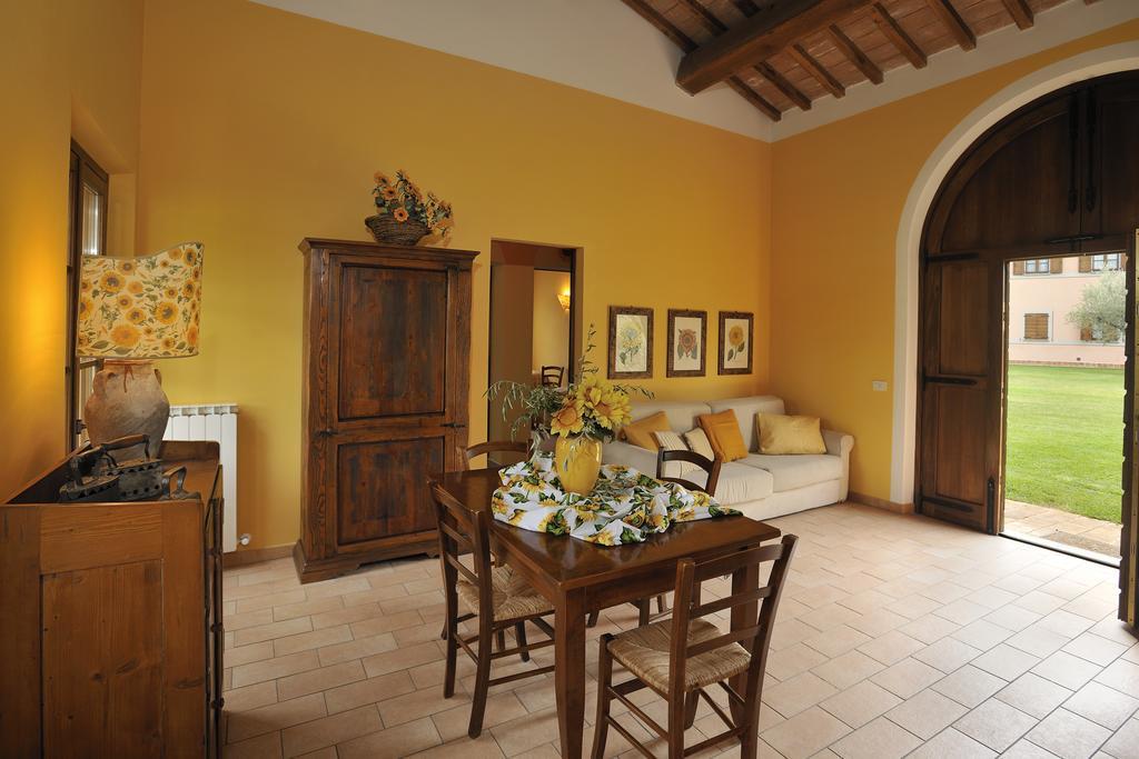 Cenerente Agriturismo Il Corniolo מראה חיצוני תמונה